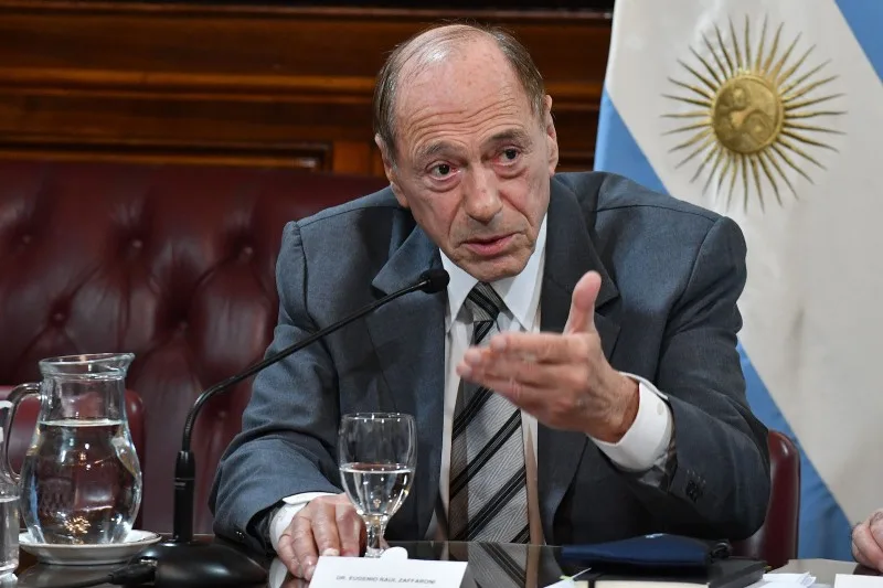 Remedio de Zaffaroni a la proscripción: “No va a quedar otra que un indulto presidencial”