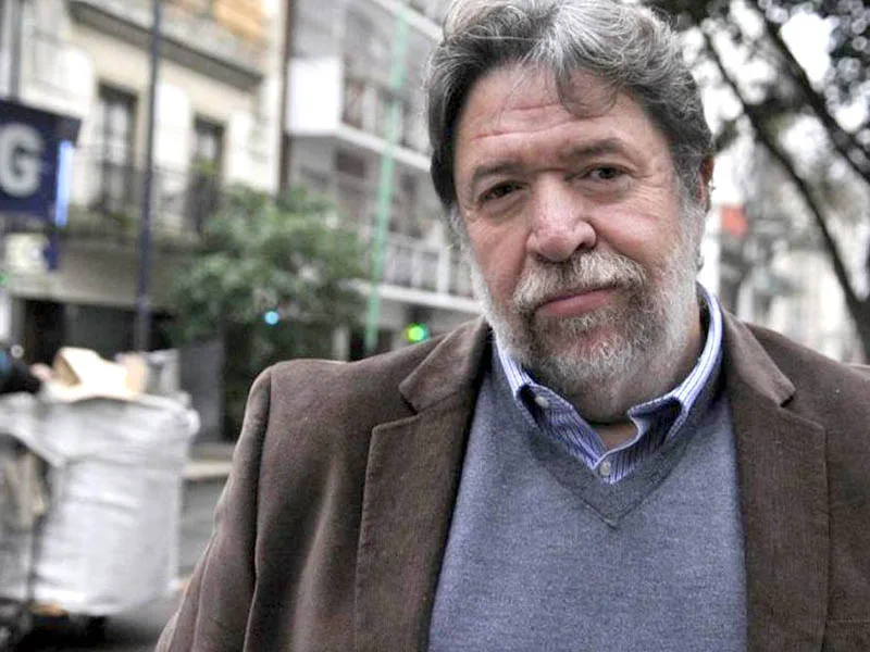Un programa popular y antiinflacionario es la salida para este momento de Argentina