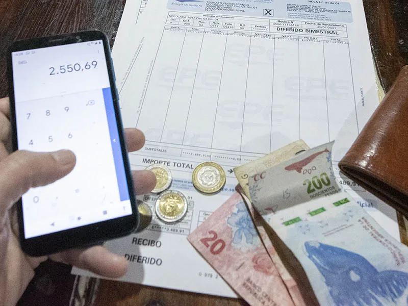 Salario Mínimo: acuerdan aumento del 21% en tres tramos, en septiembre será de $54.550