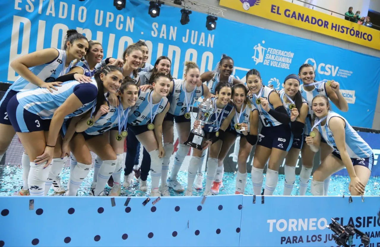 Las Panteras, ya clasificadas a los Juegos Panamericanos 2023, levantaron la Copa en San Juan