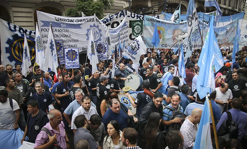 Gremios locales celebran el desembarco de Massa en el gobierno y ratifican marcha del 17 con la CGT