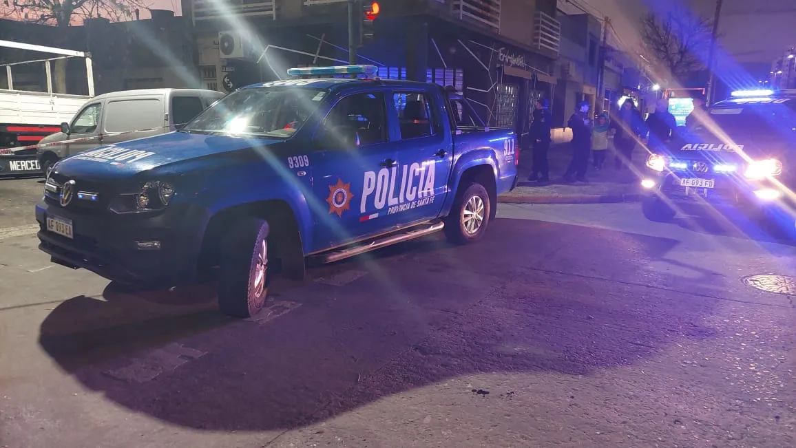 Barrio Cura: dos tiratiros arrestados tras balacera contra policías que dejó dos heridos