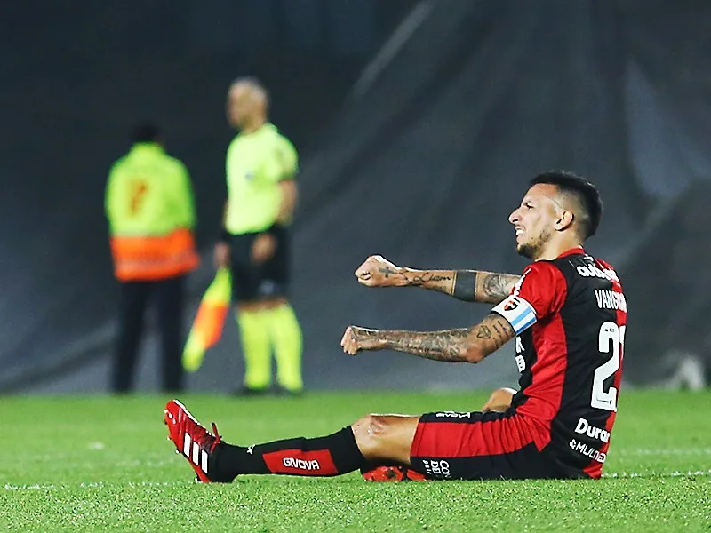 "Fuerza, Piri", el mensaje de Newell's tras la operación por la rotura del tendón de Aquiles