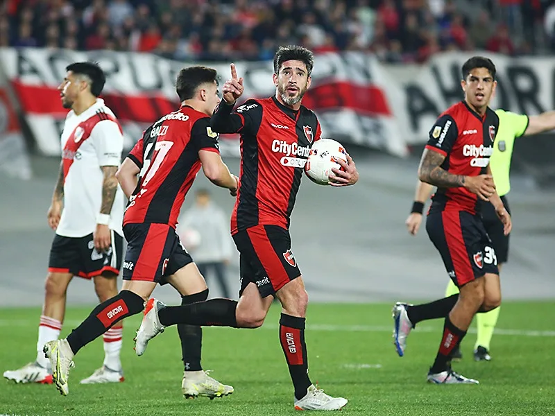 Pablo Pérez y Balzi, poquito para un Newell's que necesita de todos