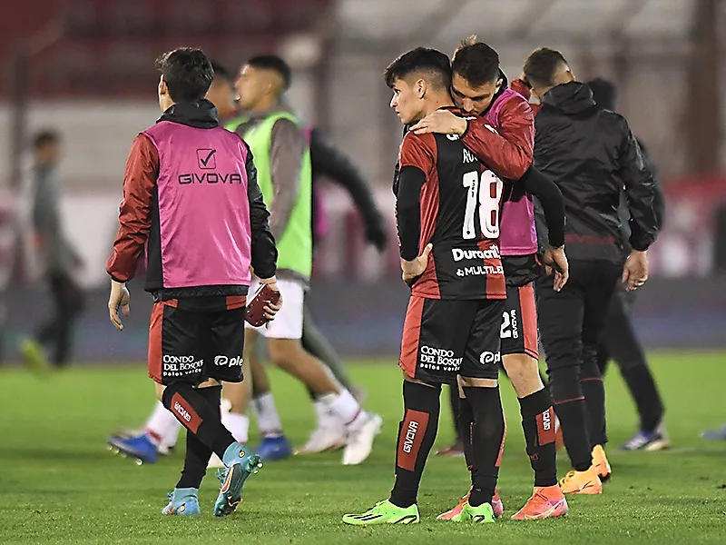 Newell's perdió por un error, pero las lesiones siguen de racha y golpean duro