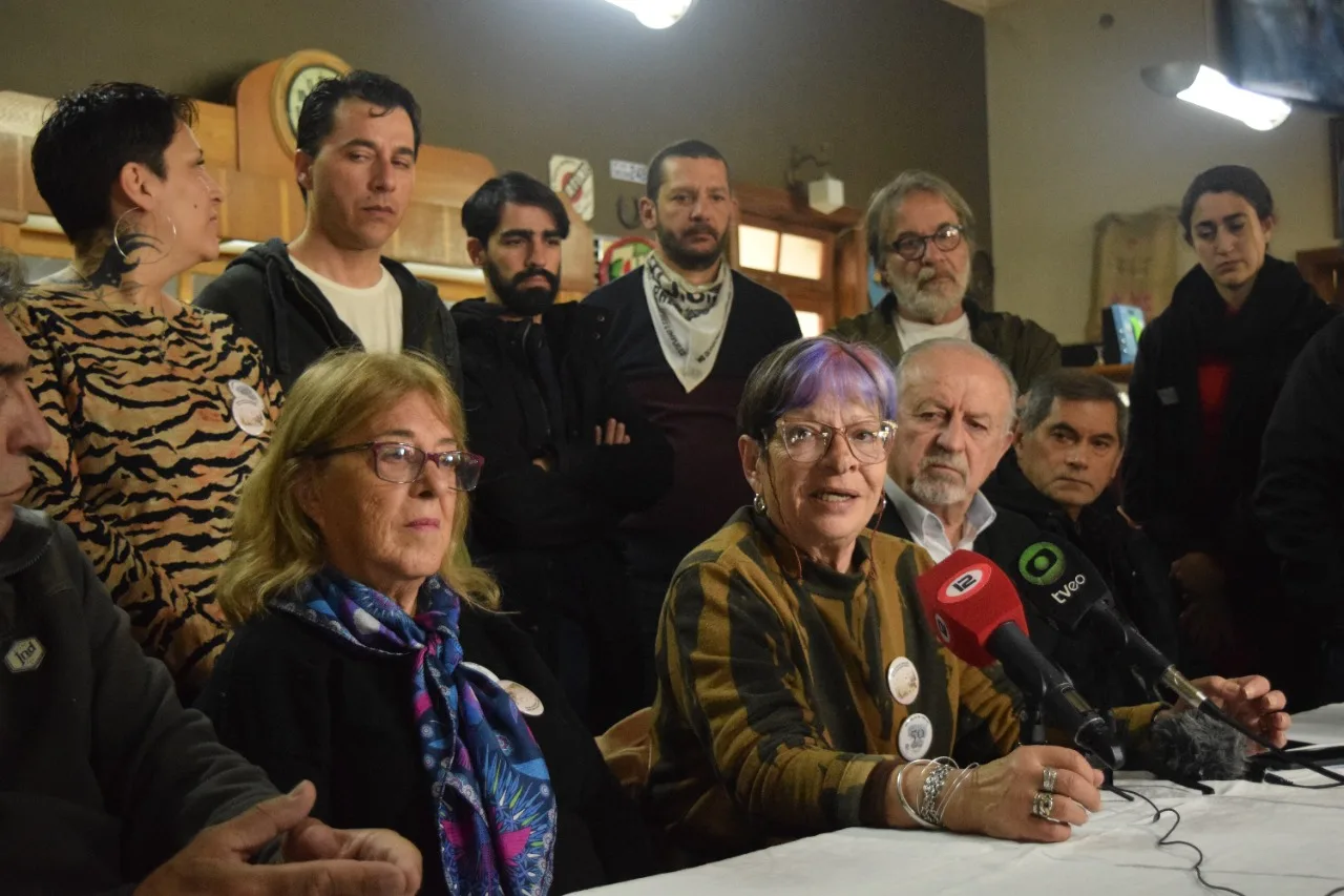 Una conferencia de prensa inauguró las actividades por los 50 años de la Masacre de Trelew, en el mismo bar donde lo hicieron los militantes fusilados