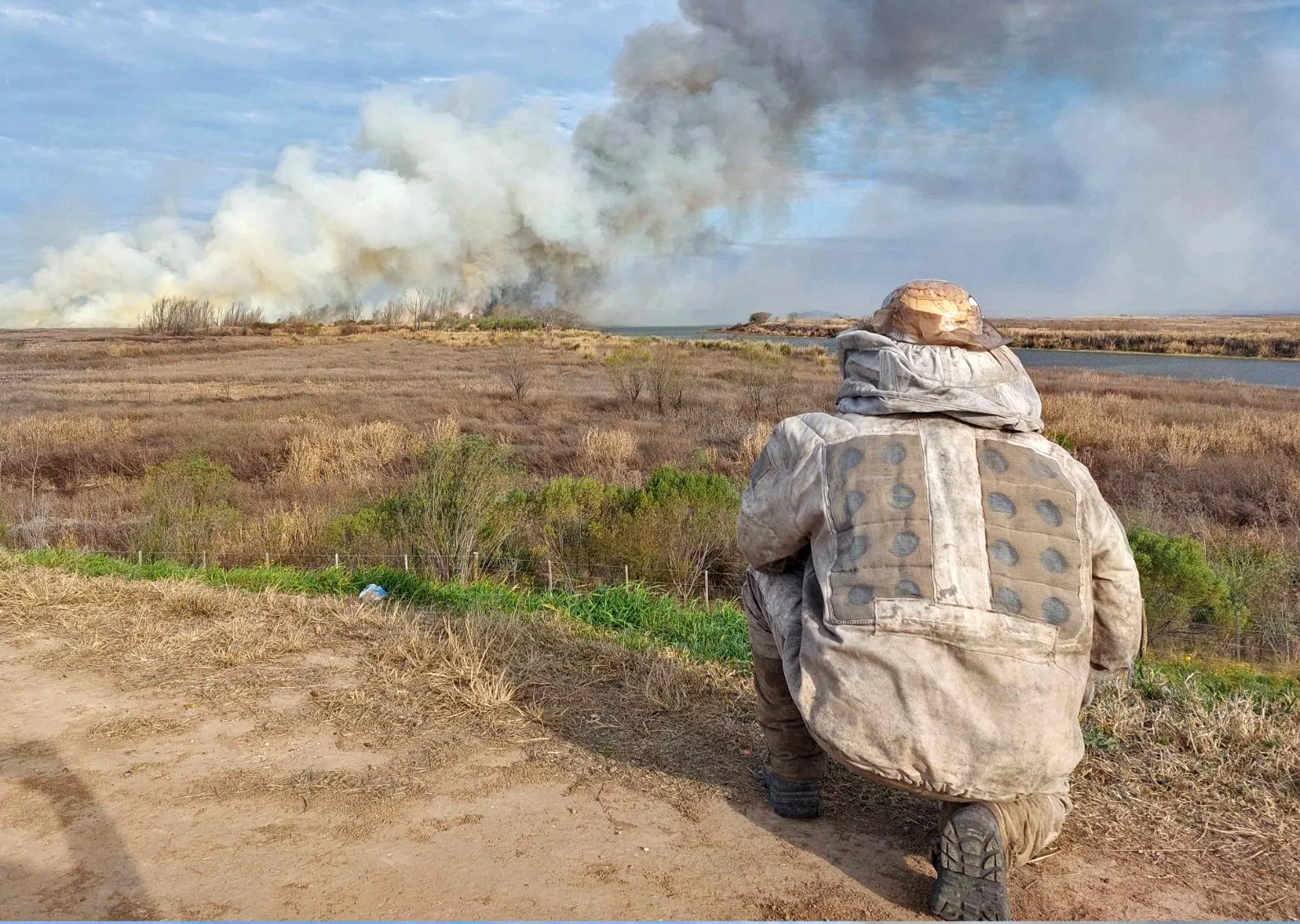 Quiénes incendian: "De los apicultores que conozco, ninguno hizo primeros fuegos"