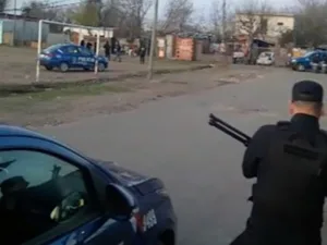El límite entre la Vía Honda y Triángulo y Moderno cercado por búnkers, balas y muerte