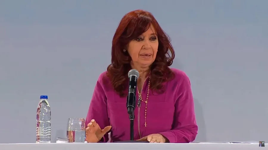 Causa Vialidad: la defensa de Cristina Fernández recusó a un juez y al fiscal