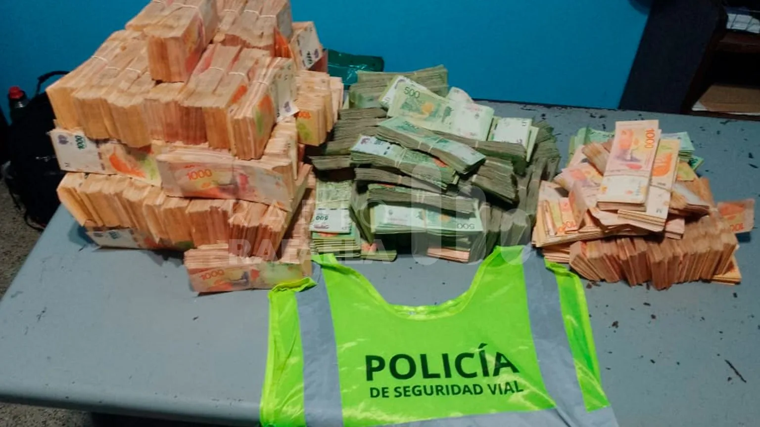 Santa Fe: evadió un control policial pero fue atrapado con casi 30 millones de pesos