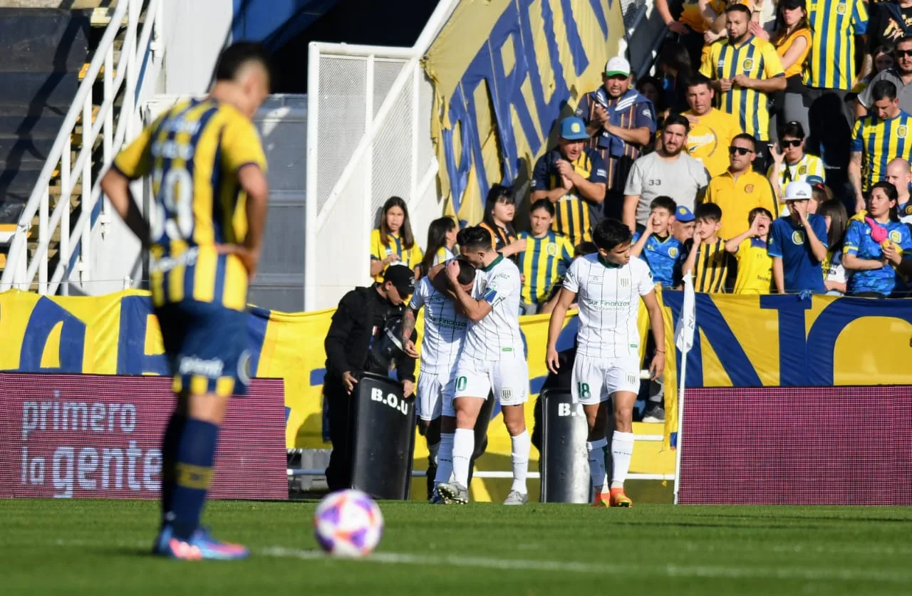 Central jugó un flojo partido en Arroyito y tropezó con un Banfield que se llevó mucho premio