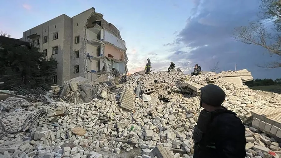 Ucrania comenzó la evacuación obligatoria de los residentes de Donetsk ante la ofensiva rusa