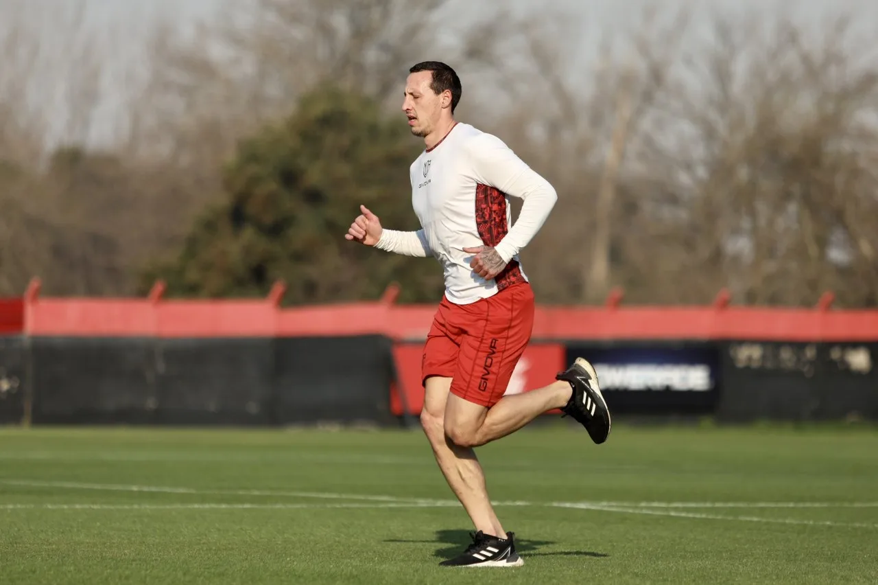 Sanguinetti piensa incluir a Cristian Lema y Juan Garro, recién recuperados de las lesiones