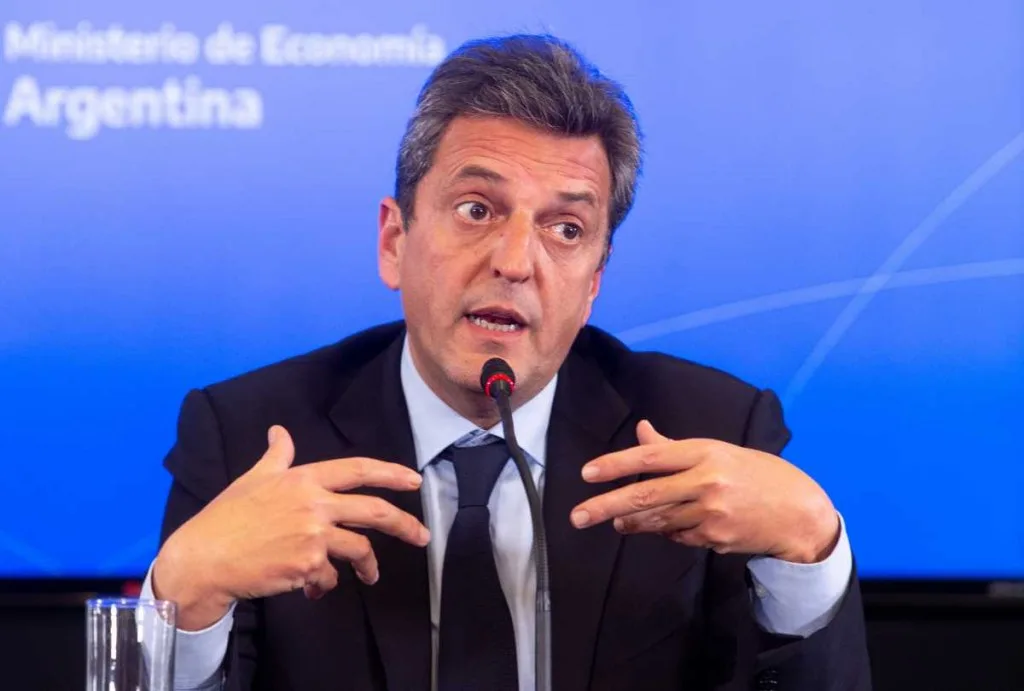 El martes se anunciará el nuevo esquema tarifario por regiones para agua, luz y gas