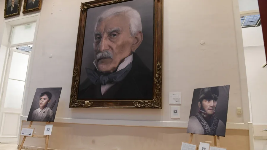 La cara de San Martín: reconstruyeron su rostro y exhiben sus retratos en una muestra