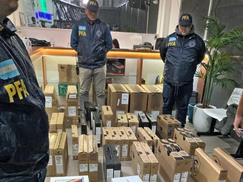 Tras allanamientos en Santa Fe cae banda que contrabandeaba celulares y artículos electrónicos