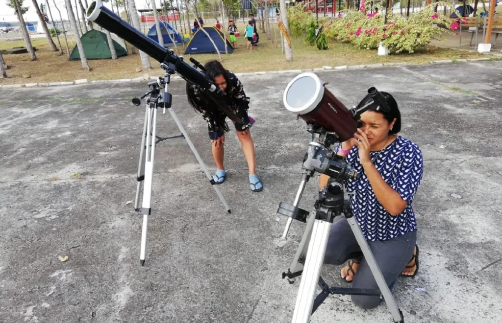 Sorpresa universitaria: astronomía y genética están entre las carreras con mayor demanda laboral