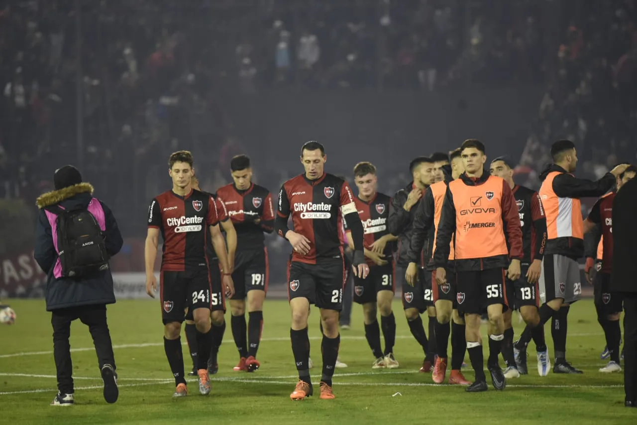 Newell’s y Colón igualaron sin goles en un partido que se hizo insoportable