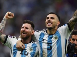 PAREDES QATAR MUNDIAL CAMPEON ARGENTINA (1)