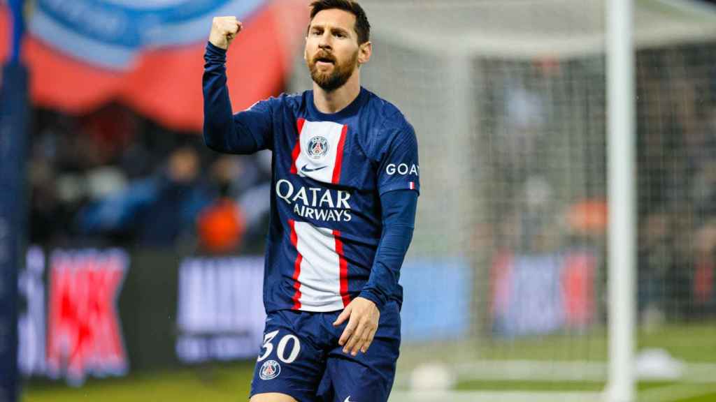 Lionel Messi regresó a las canchas con los nuevos Messi15 de