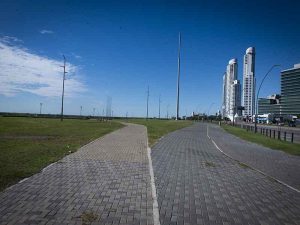 Último día del primer mes del año: martes con calor, cielo despejado temprano y algo nublado por la tarde