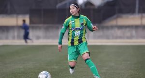 Ichika Egashira, la primera jugadora japonesa en el fútbol argentino, se sumó a Excursionistas