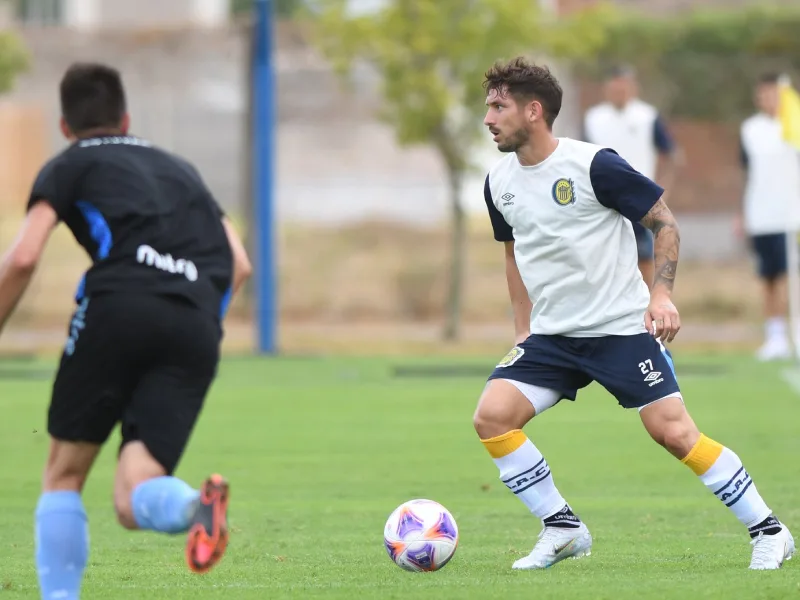 Mañana de fútbol en Arroyo Seco: Russo probó a los suplentes ante Estudiantes de Río Cuarto