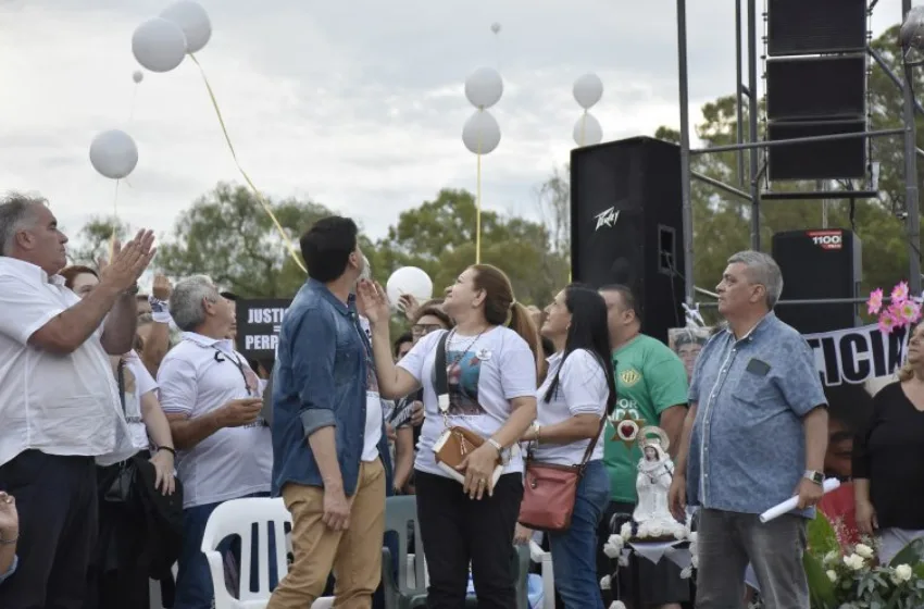 Miles de personas recordaron a Fernando Báez Sosa y sus padres renovaron un pedido: "Justicia, no venganza"