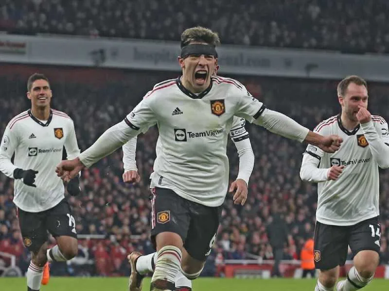 A lo Heinze: un golazo de Lisandro Martínez que recordó un grito mundialista del Gringo