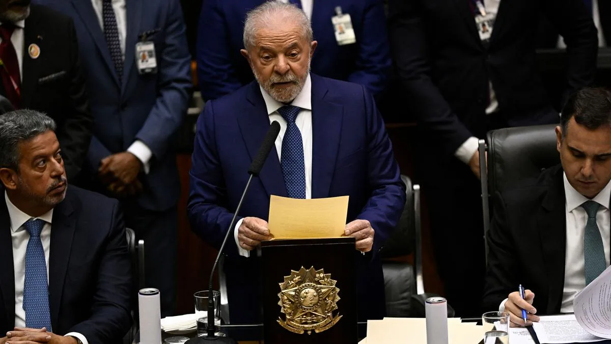Lula removió a jefes policiales en 18 estados y a 26 responsables regionales