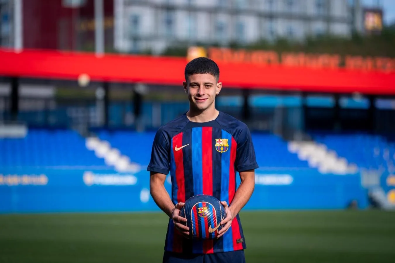 La exorbitante cláusula de rescisión que le puso el Barcelona a un joven jugador argentino