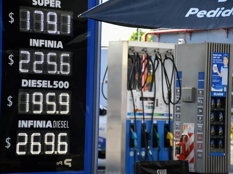 Ya rige el aumento del 4% en el precio de combustibles