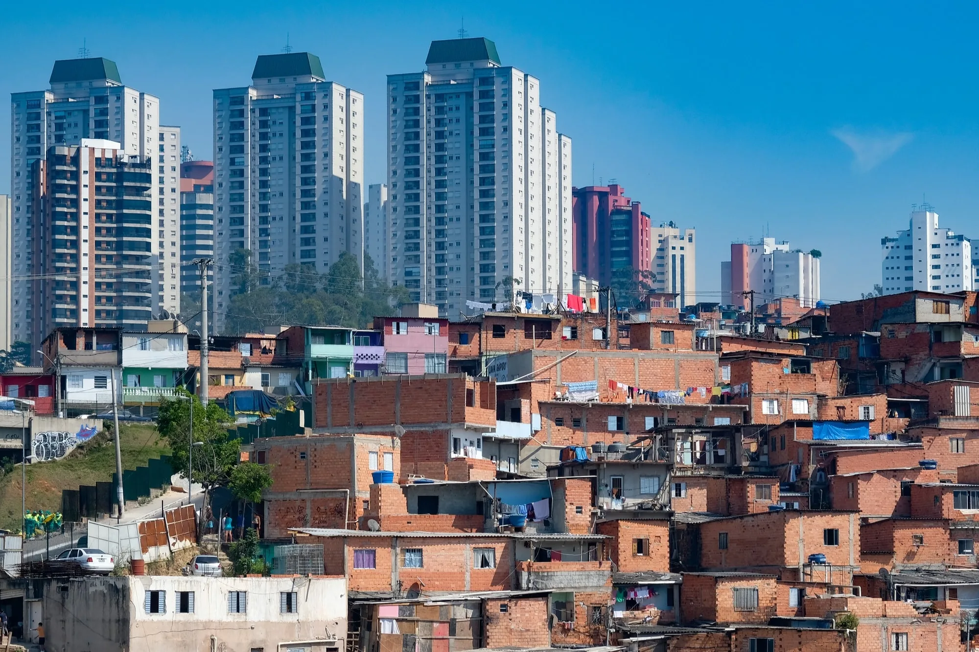 Un 1% de multimillonarios acapara el doble de riqueza que el 99% restante de la población