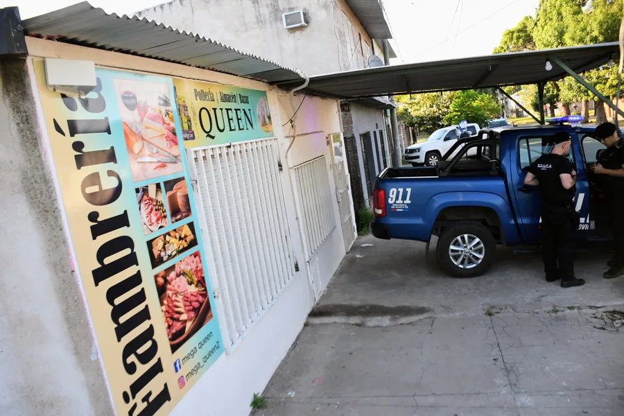 Habló el vecino herido en medio del tiroteo entre el policía y dos ladrones en Fisherton Industrial