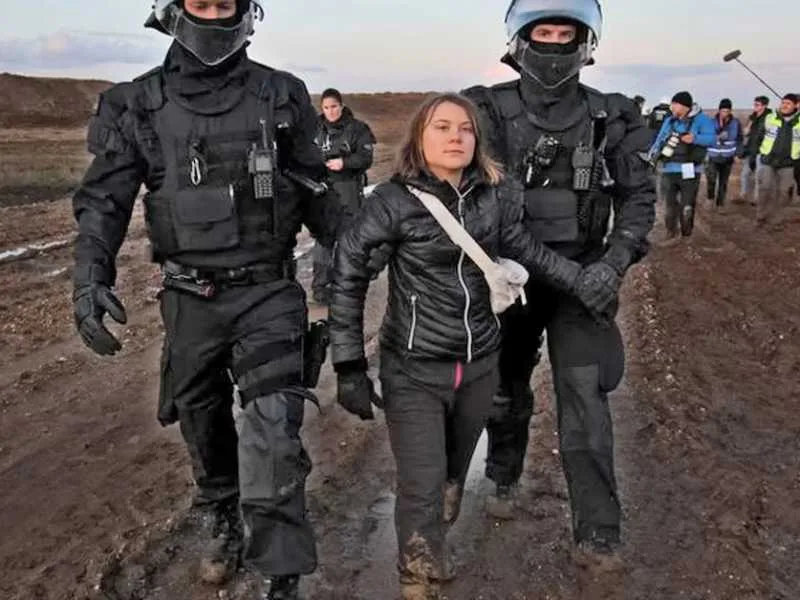 La activista sueca Greta Thunberg fue detenida tras protesta contra una mina de carbón en Alemania