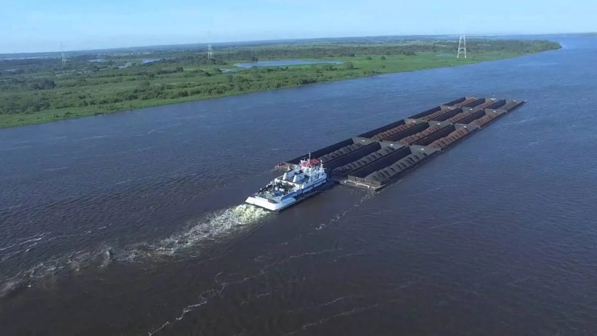 La Aduana firmó un acuerdo con Paraguay que fortalecerá el control sobre la Hidrovía binacional