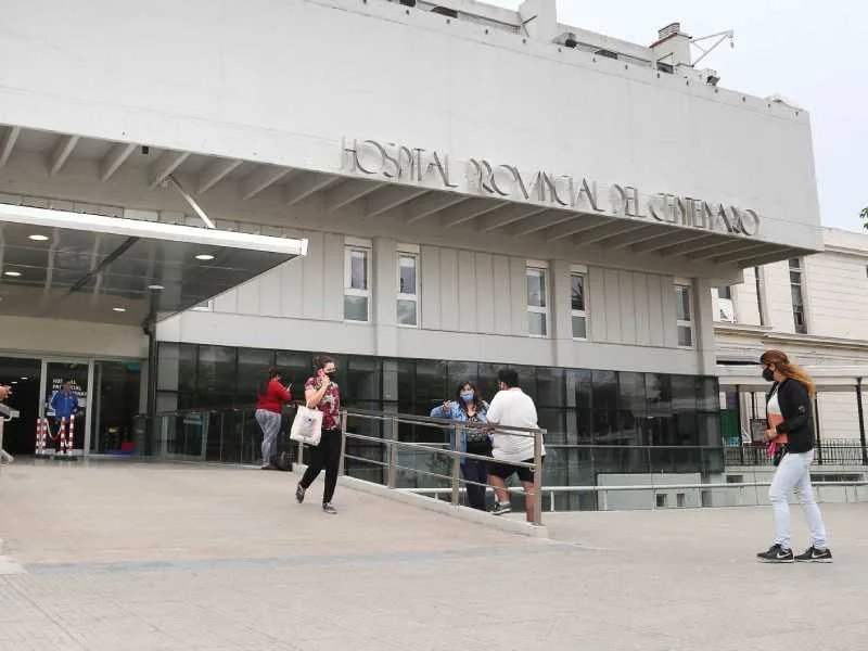 Un adolescente terminó internado tras recibir un ladrillazo en la cabeza