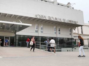 Un adolescente terminó internado tras recibir un ladrillazo en la cabeza