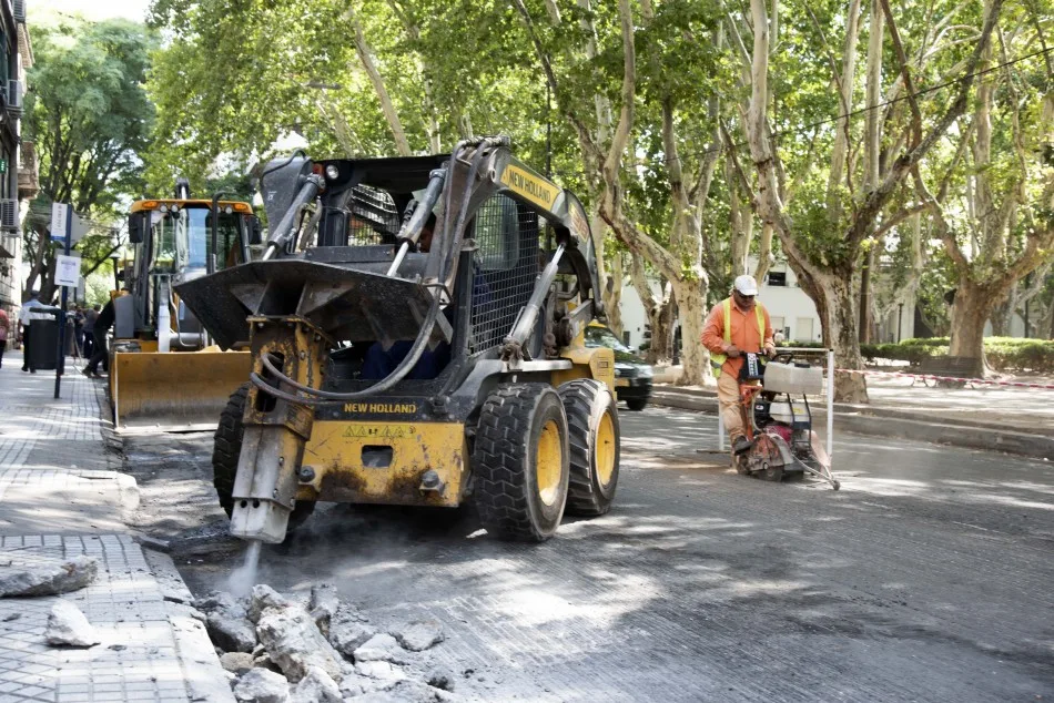 La Municipalidad intensifica obras en paradas del transporte urbano y se sumarán nuevas unidades