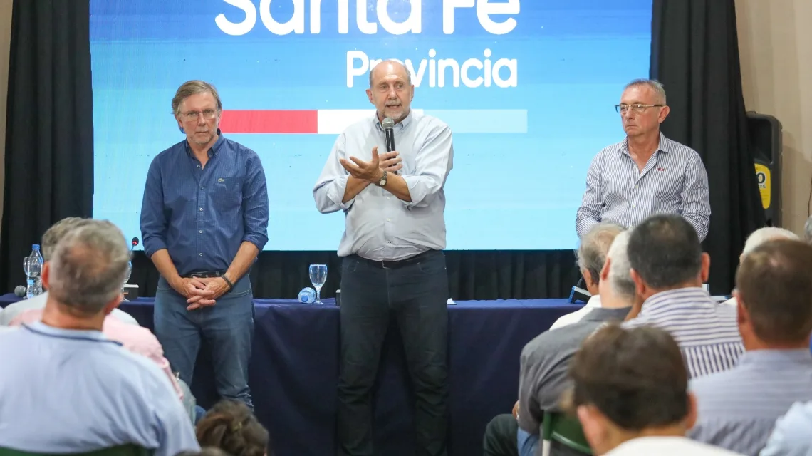 Bahillo anunció ayuda a ganaderos de Santa Fe por $1.300 millones