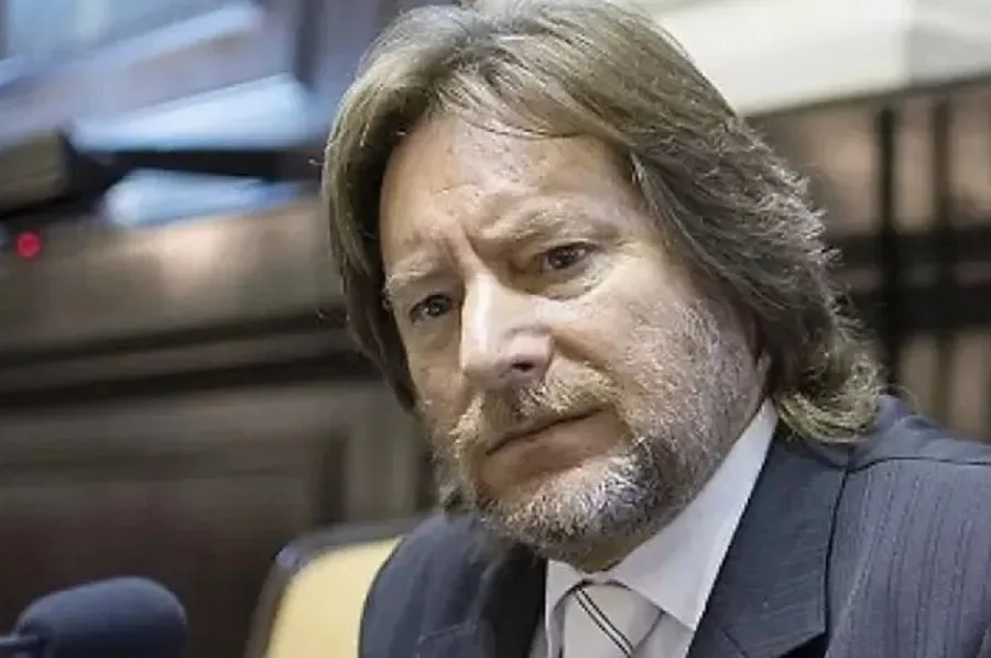 El ex juez Carlos Rozanski afirma que existe "un avance mafioso que es peligroso para la democracia"