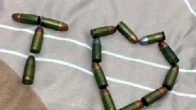 El policía que baleó a su ex en Agronomía le había enviado una foto con balas en forma de corazón