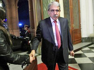 "Hace 20 años los narcos están haciendo lo que hacen" y hay que "revertirlo", dijo Aníbal Fernández