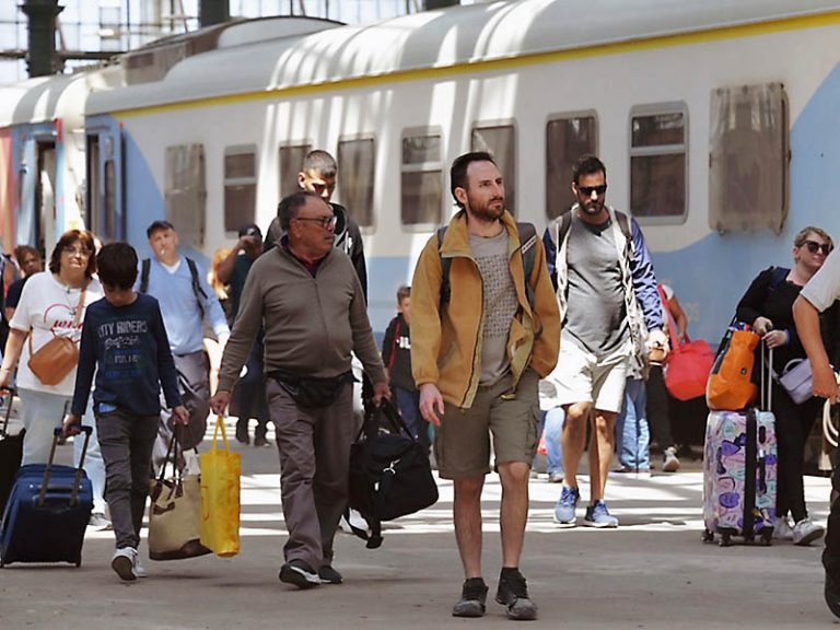 Trenes Argentinos Puso A La Venta Los Pasajes Para Abril Entre Retiro ...