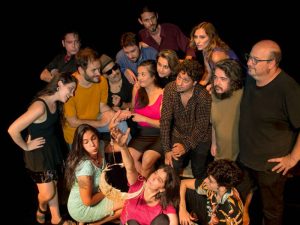 La Orquesta Utópica enciende su poderoso “Cortafuego” en el Parque de España