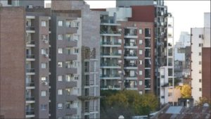Alquileres en Rosario aumentaron 102% en el último año y los monoambientes superan una jubilación mínima