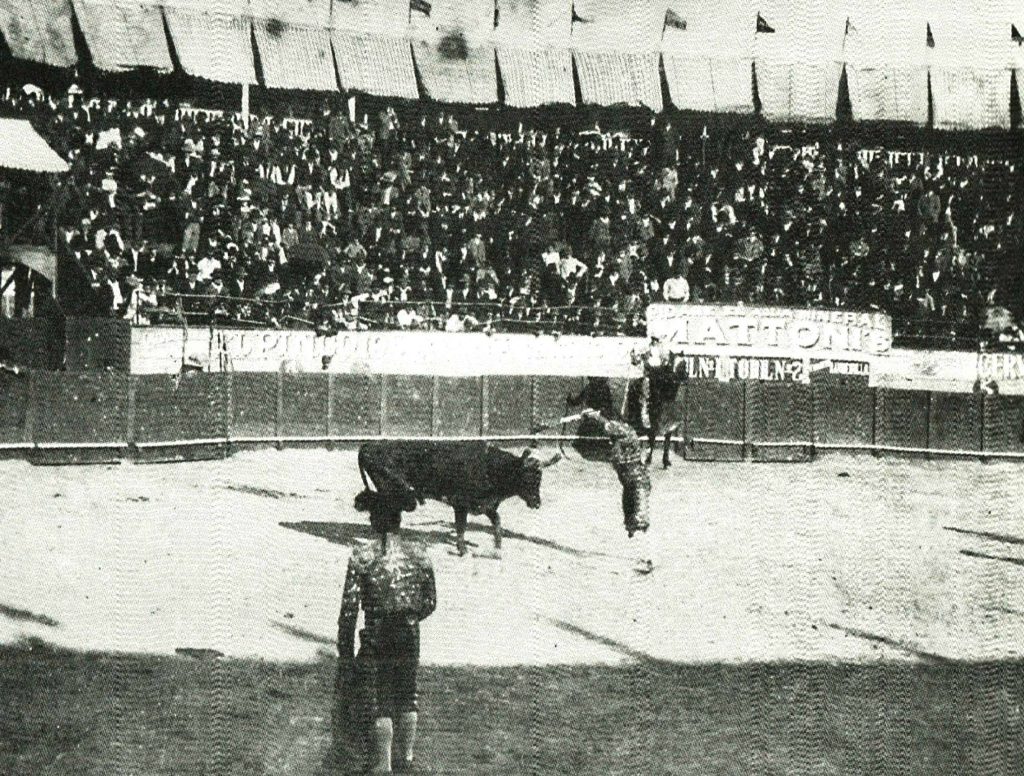 La primera corrida de toros en la ciudad fue en 1872 y la actividad se ...