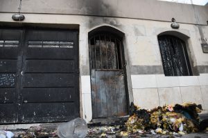 Le prendieron fuego a la casa frente a la que el domingo asesinaron al joven militante del Evita