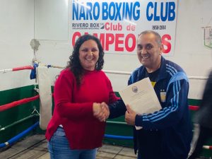 La concejala Silvana Teisa distinguió a dos pugilistas y al Ñaro Boxing Club