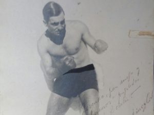 Ricardo Martínez Carbonell: el rosarino que hizo del boxeo un arte elegante
